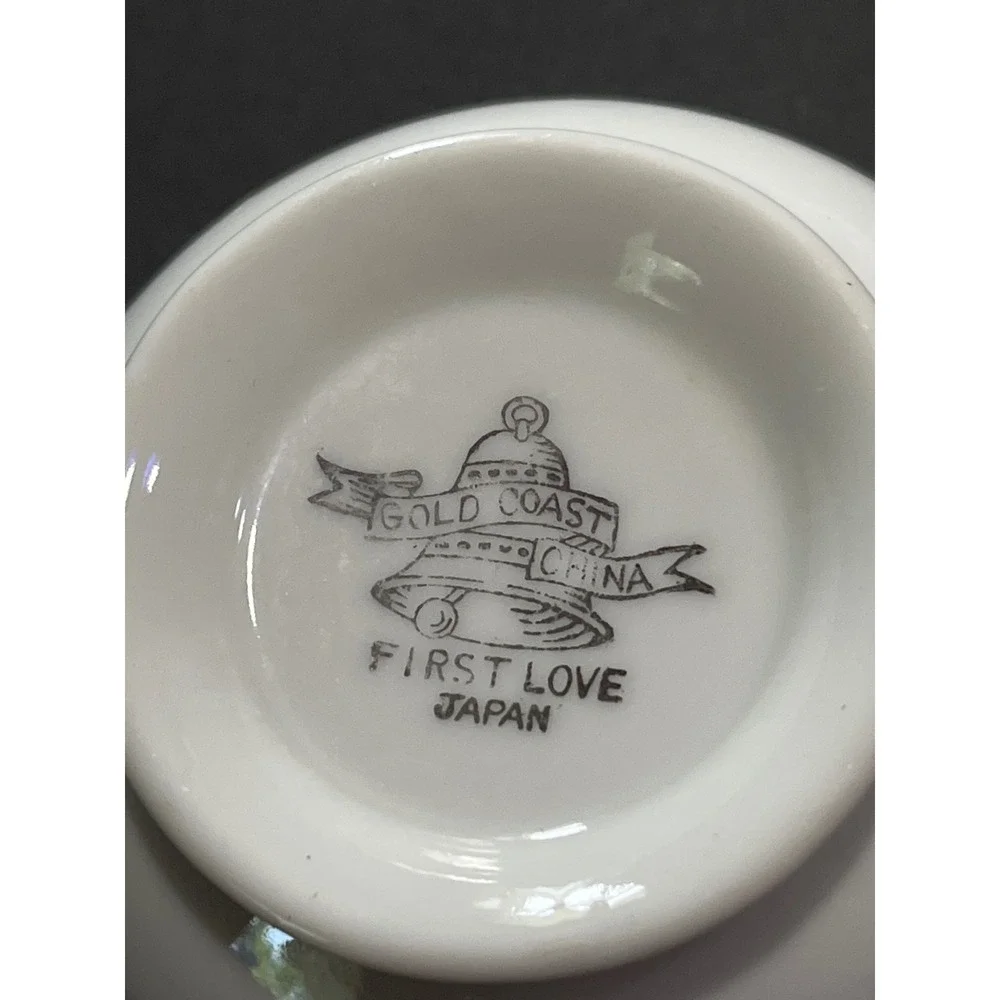 Gold Coast China First Love Tea Cup Saucer Set White Rose Platinum Trim Japan